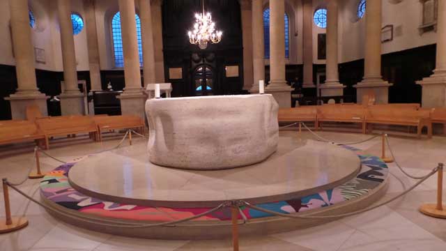 The Henry Moore altar in St Spehen's Walbrook.