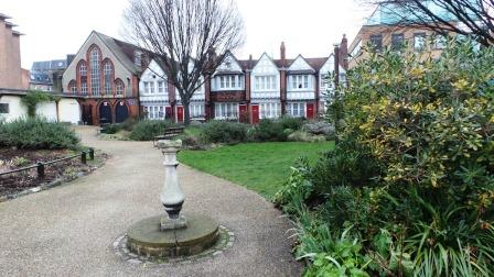 The Redcross garden which features on our walk around the London of Dickens and Shakespeare.