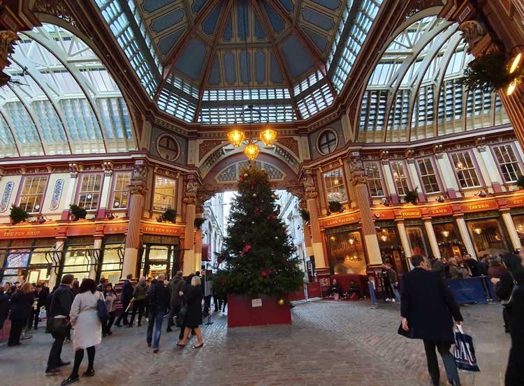 The Christmas tree in Leadenhall Mrrket.