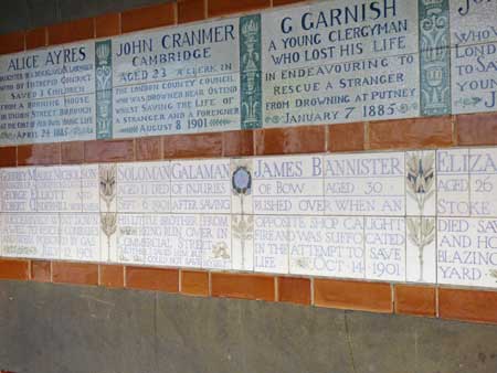 Tiles on the Memorial to Heroice Self Sacrifice..