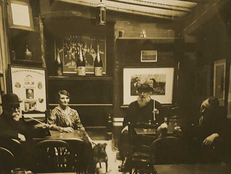 People inside Ye Olde Cheshire Cheese.