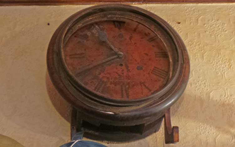 The Dolphin Tavern clock.