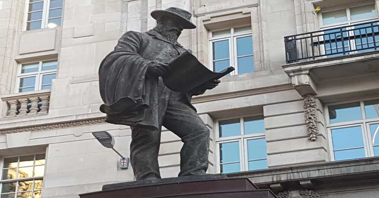 The statue of James Henry Greathead on Cornhill.