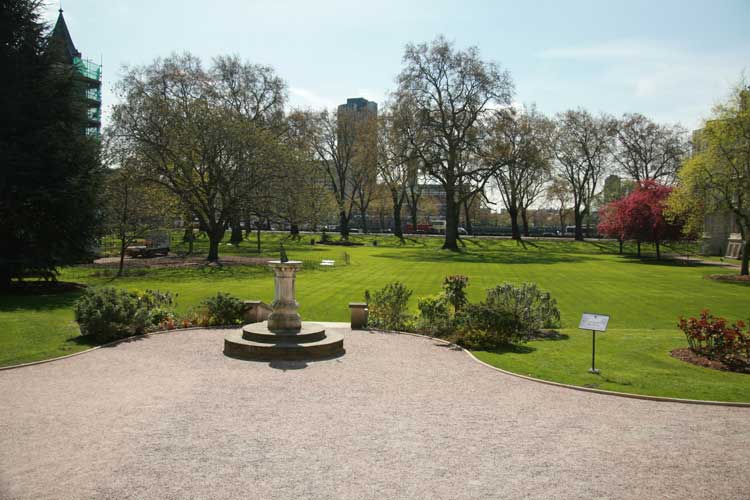 The Inner Temple Garden looking towards the Victoria Embankment.
